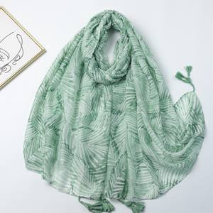 Plus de 200 styles de foulards floraux longs en polyester Bali Yarn, prêts à la vente, châles de loisirs et de tourisme, vente directe d'usine - Product Image 4