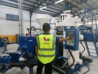 Machine de moulage par injection entièrement automatique pour bottes de pluie en PVC 2026