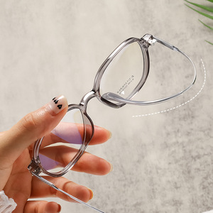 Monture de lunettes de myopie transparente grise punk pour femmes, ultra-légère, TR90, verres imprimés, monture complète ovale, vente en gros B2166L - Product Image 4