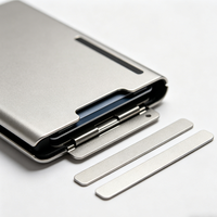 Dompet Pria Minimalis Anti-RFID dari Baja Tahan Karat, Dibuat dengan Mesin CNC Berkualitas Tinggi, Ultra Tipis, Tempat Kartu untuk Bisnis dan Perjalanan, Tempat Kartu Kredit