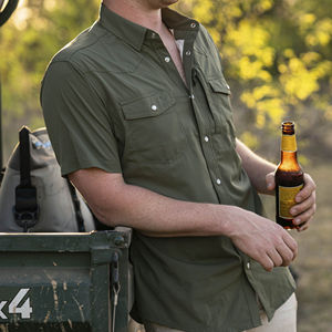 قمصان رجالية بأكمام قصيرة للحماية من الأشعة فوق البنفسجية UPF 50+، مقاومة للماء، قابلة للتنفس، سريعة الجفاف، مناسبة للمشي لمسافات طويلة والصيد. - Product Image 2