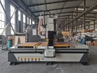Machine de découpe CNC pour le travail du bois et le meuble, routeur CNC 1325 ATC pour le bois contreplaqué, prix du routeur CNC