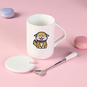 Parches Bordados Termoadhesivos de Perros Adorables para Decoración de Ropa y Bolsos - Product Image 3