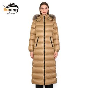 Veste longue ajustée pour femme Boying avec grand col en fourrure de renard, veste d'hiver chaude à capuche pour femme, veste en duvet de canard blanc ODM - Product Image 1