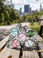 Montre pour femme avec logo personnalisé, petite montre à cadran coloré, bracelet en alliage, montre-bracelet à quartz fine, fabrication directe d'usine, marque privée OEM