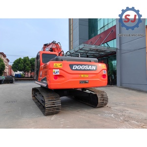 Excavatrice et pelle hydraulique Doosan Dx225lc-9c d'occasion de haute qualité - Moteur d'origine, faible nombre d'heures et bon état, à vendre - Product Image 4