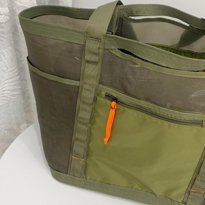Sac de plage en maille avec poche zippée, grande capacité, imperméable, sac à bandoulière pour la gym, les voyages et le camping - Product Image 4
