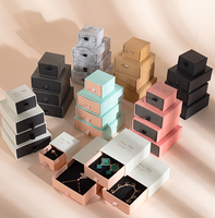 Boîte à bijoux et sac cadeau en carton personnalisé pour collier avec logo imprimé