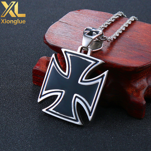 Nouveau Collier Pendentif Croix des Templiers Classique en Acier Inoxydable, Design Tendance, Plaqué Titane, Unisexe pour Enfants, Très Populaire - Product Image 2