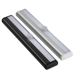 最畅销的现代运动感应 LED 铝制橱柜灯 白色灯罩 电池供电 无线壁挂式厨房灯 - Product Image 4