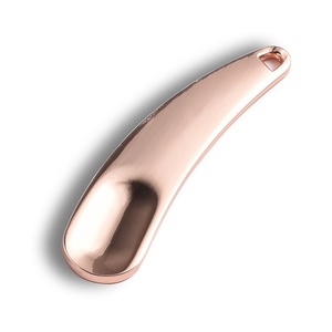 ช้อนตักหน้าโลหะสองสีแบบเรียบง่าย ปลอดภัยต่อสิ่งแวดล้อม ราคาโรงงาน สีตามสั่ง - Product Image 4