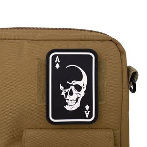 Patch de moral en PVC souple avec <span class=keywords><strong>Velcro</strong></span>, motif crâne, Poker Ace Black Peach, <span class=keywords><strong>autocollant</strong></span> lumineux - Product Image 2