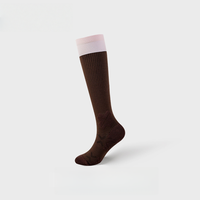 Chaussettes de compression montantes pour femmes, couleur Maillard, antidérapantes, respirantes, séchage rapide, pour la course et l'aérobic, vente en gros