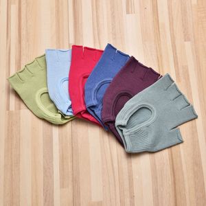Gants de yoga aérien thermiques sans doigts en coton pour femmes, antidérapants, professionnels, pour le soutien du yoga - Product Image 6