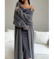 Neue Anti-Pilling Stylische Freizeitkleidung Bequeme Knöchellange Damen-Strickjacke Kunstfell-Optik Grobstrick-Cardigan