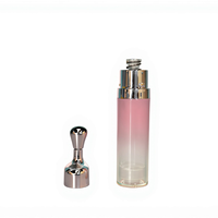 Flacon de crème pour les yeux sous vide à pression 10ml 15ml, flacon d'essence sous vide en acrylique avec tête applicatrice pour crème à lèvres
