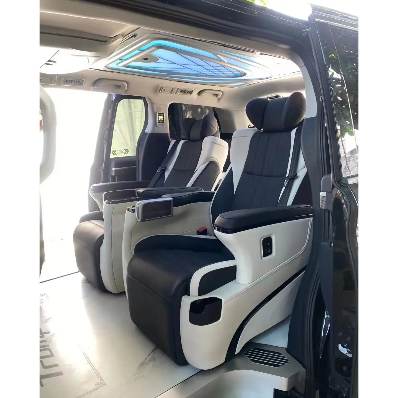 Commerci all'ingrosso di lusso van interni accessori VIP auto design luxury van seat seggiolino auto per furgoni minibus coach