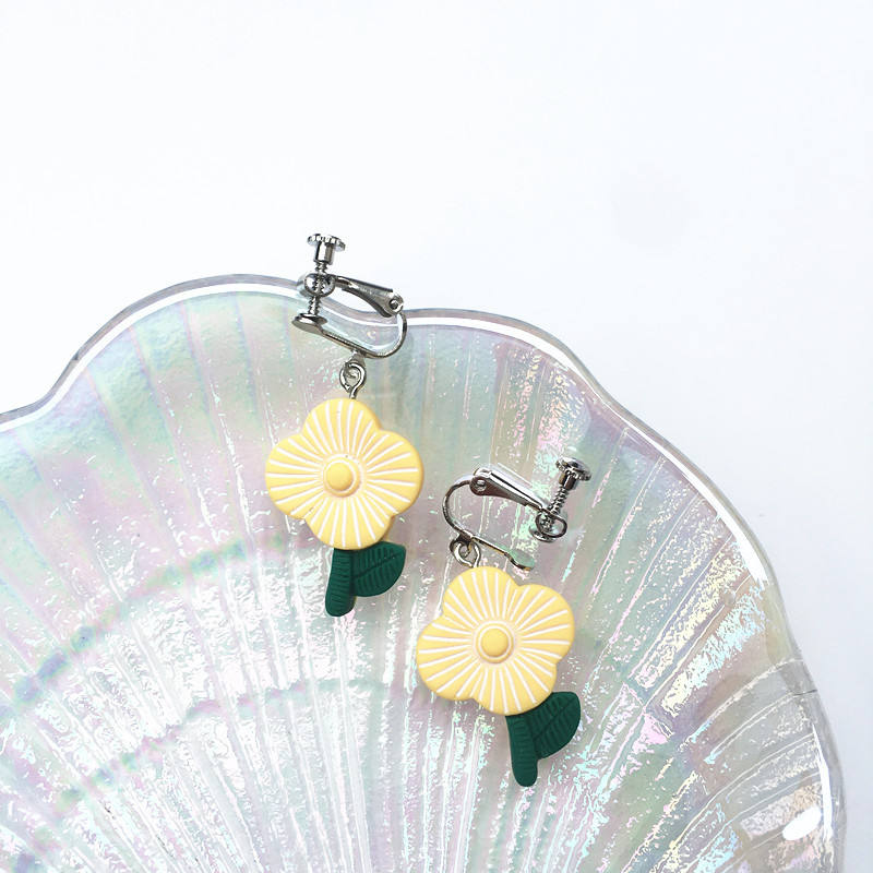 คลิปหูสีเหลือง