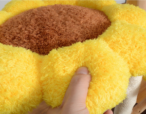 Custom Factory Wholesale <b>Large</b> Cat Tree Sunflower Comfortable <b>Plush</b> Modern Cat Tree - Product Image 3