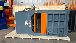Recycling Van Balenpersen Hydraulische Persmachines Voor Kartonnen Karton Kleding Papier Pet Flessen <span class=keywords><strong>Plastic</strong></span> Perspenbalenpers Machine - Product Image 2