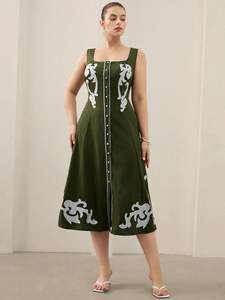 Robe en coton tissé vintage bohème pour femmes, lavable, sexy, col profond, broderie, coupe régulière, style ethnique, robe de soirée - Product Image 3