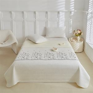 Funda de <span class=keywords><strong>cama</strong></span> multifuncional personalizada al por mayor, con estampado de microfibra Digital <span class=keywords><strong>colcha</strong></span>, mariposa, flor, retales, <span class=keywords><strong>colcha</strong></span> de verano para el hogar - Product Image 6