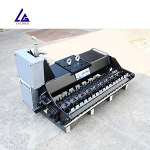 Râteau d'excavatrice robuste en acier pour l'élimination des pierres, le travail du sol <span class=keywords><strong>et</strong></span> le nivellement des terrains, utilisé dans l'aménagement paysager <span class=keywords><strong>et</strong></span> le développement de sites commerciaux - Product Image 2