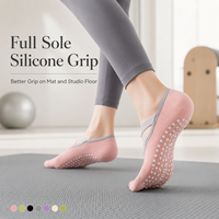Chaussettes de Pilates antidérapantes en coton à marque privée avec points en silicone sur toute la semelle, chaussettes personnalisées avec logo pour la vente au détail en studio
