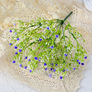 Bouquet de fleurs artificielles Gypsophile à 7 tiges en plastique pour décorations de mariage - Product Image 2