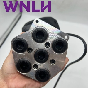 Ensemble de commande de joystick pilote avec poignée pour excavatrice Hyundai R215-9 R225-9 R225-9VS R250LC-9 R290LC-9 R300LC-9S - Product Image 4