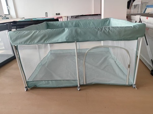Corralito <span class=keywords><strong>Plegable</strong></span> de Fácil Montaje, Multiusos, Ahorra Espacio, Impermeable, Fácil de Limpiar, Metálico, para Bebés, 127x127cm, Seguro - Product Image 4