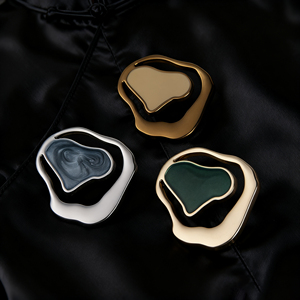 SANKO最新设计定制形状锌合金金色压花缝纫配件服装套装外套和运动夹克柄纽扣 - Product Image 3