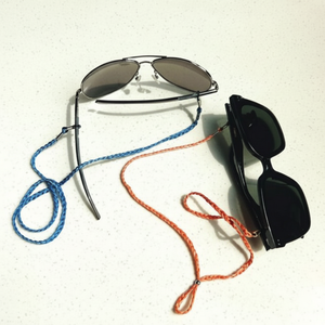 Accessorio per occhiali da sole leggero arancione e blu comodo - Product Image 1