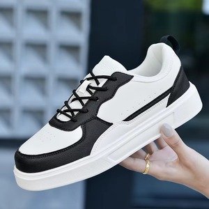 Zapatillas Deportivas Casuales Antideslizantes Blancas para Mujer, de Buena Calidad y Económicas, con Logotipo Personalizado en Blanco y Negro - Product Image 5