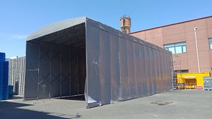 Tente de <span class=keywords><strong>voiture</strong></span> à cadre en acier galvanisé personnalisable Auvent en <span class=keywords><strong>PVC</strong></span> avec <span class=keywords><strong>toile</strong></span> de toit imperméable pour usage extérieur <span class=keywords><strong>Abri</strong></span> de garage pliant en gros - Product Image 6