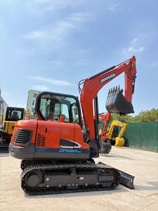 Mini-excavatrice sur chenilles Doosan DX60-9 d'occasion, bon état de train de roulement, pelle hydraulique Doosan DX60-9 disponible immédiatement à la vente - Product Image 5