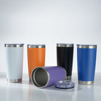 Vente en gros de gobelets de voyage pour voiture de 20 oz, couleurs assorties, gobelet de voyage à revêtement en poudre de 20 oz, mug de voyage sous vide
