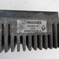 Unidad de control de bujías incandescentes 8200558438-A Renault Master 2010- usada (75686)