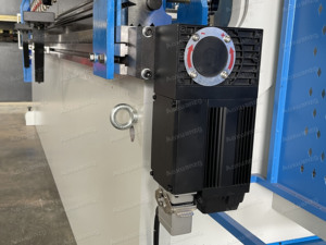 Nhà máy 3D lập trình da69t 8 + 1 trục Báo Chí phanh 3200mm Y1 Y2 Z1 Z2 X2 R1 R2 100 tấn CNC Báo Chí uốn giá máy - Product Image 4