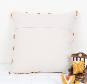 Housse de coussin carrée à franges en coton 100% tuftée à la main, texture moderne, couleur jaune moutarde ivoire, pour canapé, décoration intérieure, à prix avantageux - Product Image 6