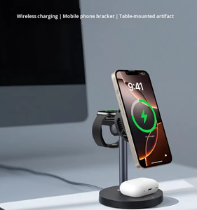 แท่นชาร์จไร้สาย <span class=keywords><strong>3</strong></span>-in-1 <span class=keywords><strong>แบ</strong></span>บแม่เหล็กพร้อมระบบระบายความร้อนด้วยสารกึ่ง<span class=keywords><strong>ต</strong></span>ัวนำ TEC Qi2 กำลังไฟ 15W รองรับการใช้งานกับ iPhone, นาฬิกา และหูฟัง - Product Image 3