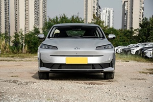 CHANGAN Qiyuan A05 1.5L 110CV L4 Ibrido 70km 9.07kWh 110CV 81kW/143Nm PHEV <span class=keywords><strong>Leader</strong></span> LHD Nuova Auto Usata in Vendita 2024 - Product Image 2