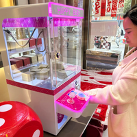 Mini machine à griffes à monnayeur pour jouets et poupées, petite machine de griffes d'arcade d'intérieur pour centre de jeux pour enfants