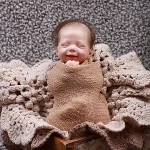 Gerçekçi özel silikon yeniden doğmuş bebek toptan gerçek dokunmatik moda yenidoğan bebek bebekler gerçekçi yeniden doğmuş bebekler