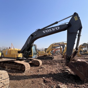 Excavatrice d'occasion <span class=keywords><strong>VOLVO</strong></span> <span class=keywords><strong>240</strong></span>, excellent état, 24 tonnes, prix attractif, vente flash, haute performance, faible nombre d'heures de travail - Product Image 3