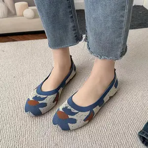 Square Toe Terbang Menenun Rajutan Atas Bernapas Slip Pada Wanita Datar Sepatu Fashion Wanita Sepatu Datar Sepatu Kasual