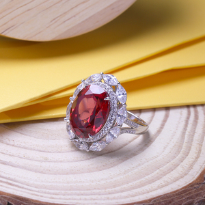 Bague en argent 999 plaqué or 14 carats, motif fleur, tendance, pour femme chrétienne, sertie de zircone cubique rouge ovale 12x16mm, style hip-hop glacé - Product Image 4