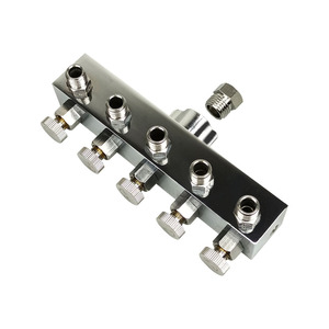 Connecteur pneumatique 8 points 5 voies Haosheng 1/4 po en aluminium pour aérographe et pompe à air - Product Image 4