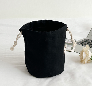 Pochette cadeau en toile de coton biologique recyclé écologique, petite, personnalisée, avec cordon de serrage et poignée en corde, style pliable - Product Image 2