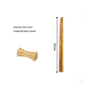 Conjunto de pauzinhos de madeira natural luxuosos para descanso, pauzinhos de madeira de oliveira reutilizáveis com logotipo personalizado gravado, sushi japonês e suporte